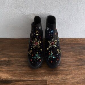 Embroidered Black Ankle Boots with Colorful Star Patterns